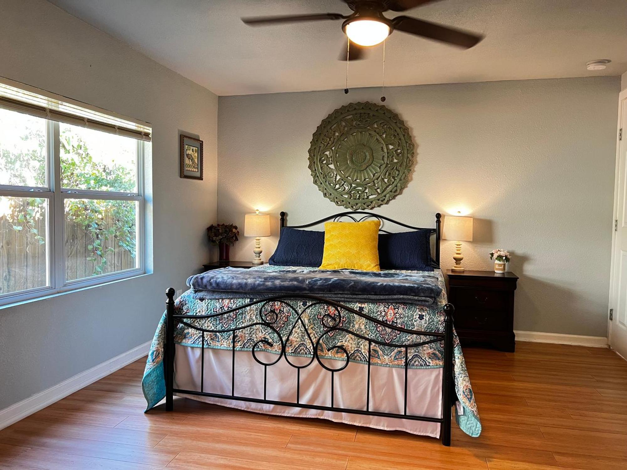 Boho Bliss- Cozy Private Room 2 Miles From Alamodome! San Antonio Exterior photo