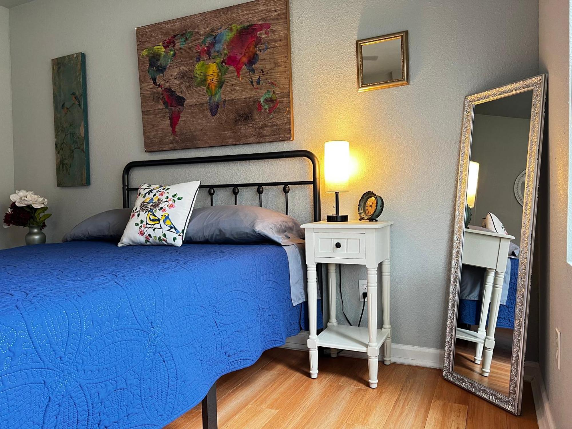 Boho Bliss- Cozy Private Room 2 Miles From Alamodome! San Antonio Exterior photo